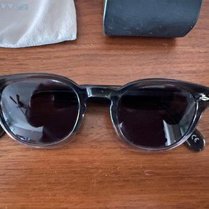 Oliver peoples sunglasses Black/Gray with Case New
